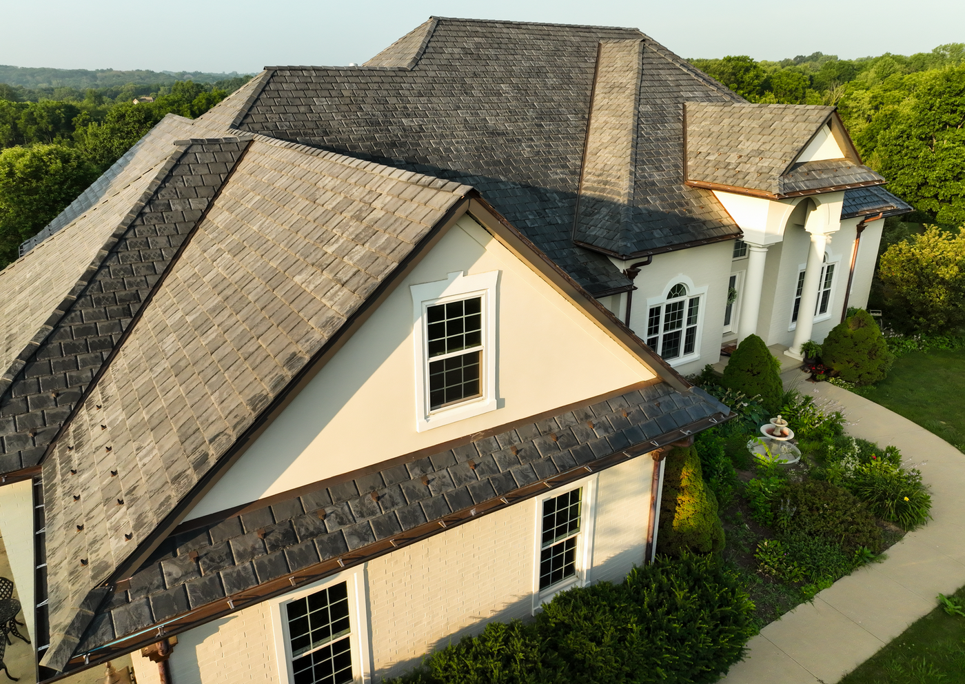 How To Choose a Roof That Matches Your Landscaping Style