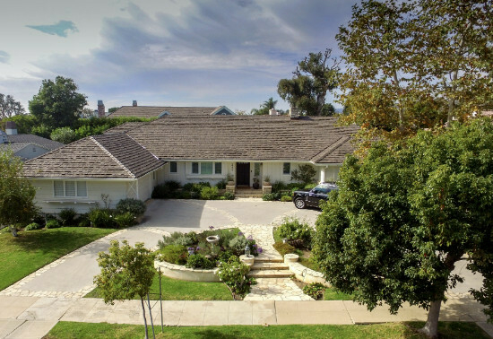 Ralph B Aspen Shake Front of House