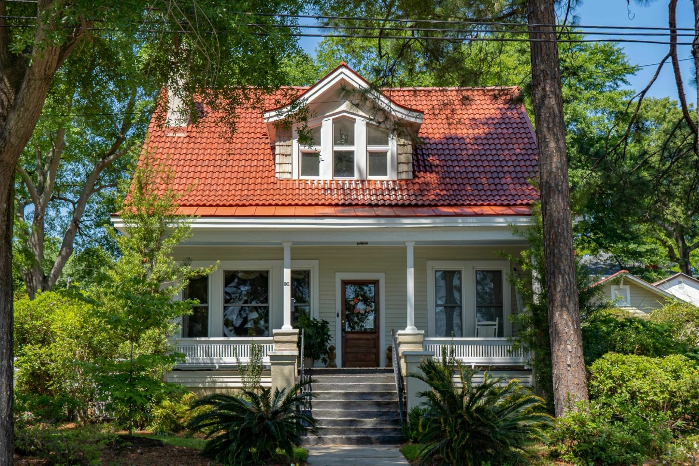 Craftsman Roof Style Homes