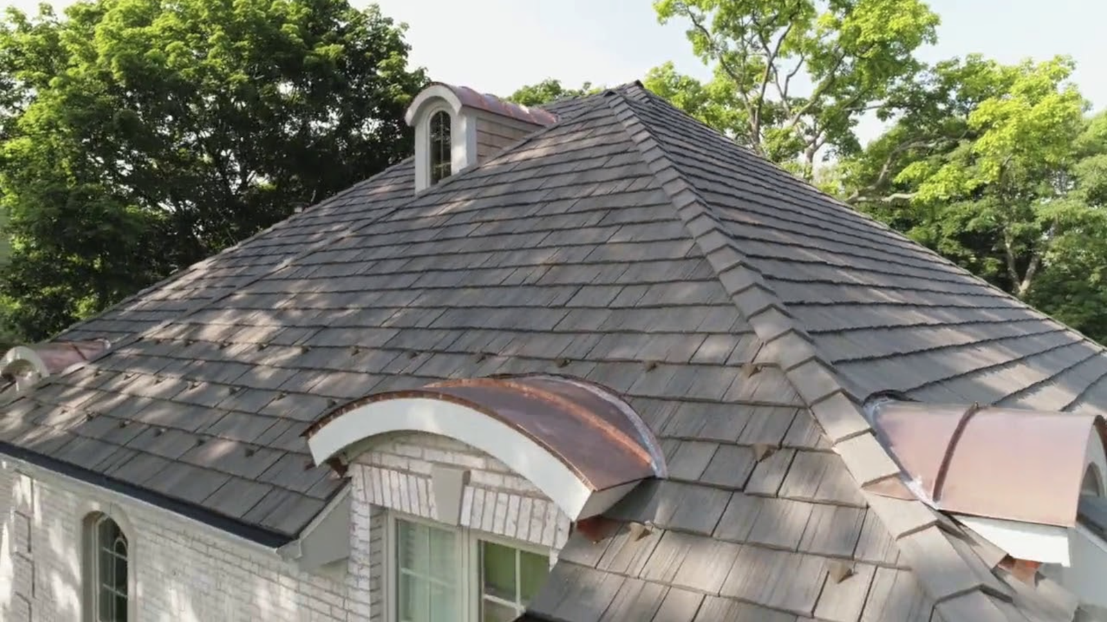 What is the Best Roofing Material for High Winds?